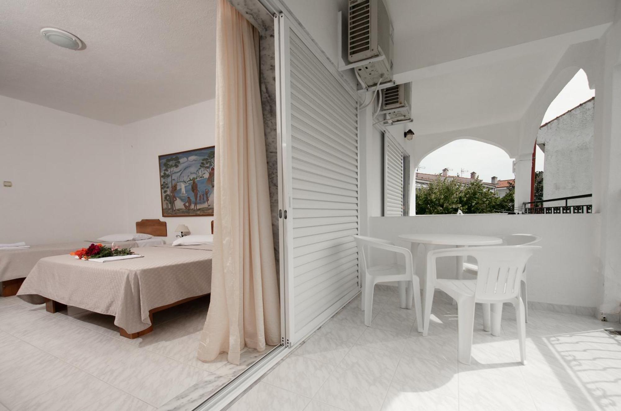 פורקה Estia Hotel מראה חיצוני תמונה