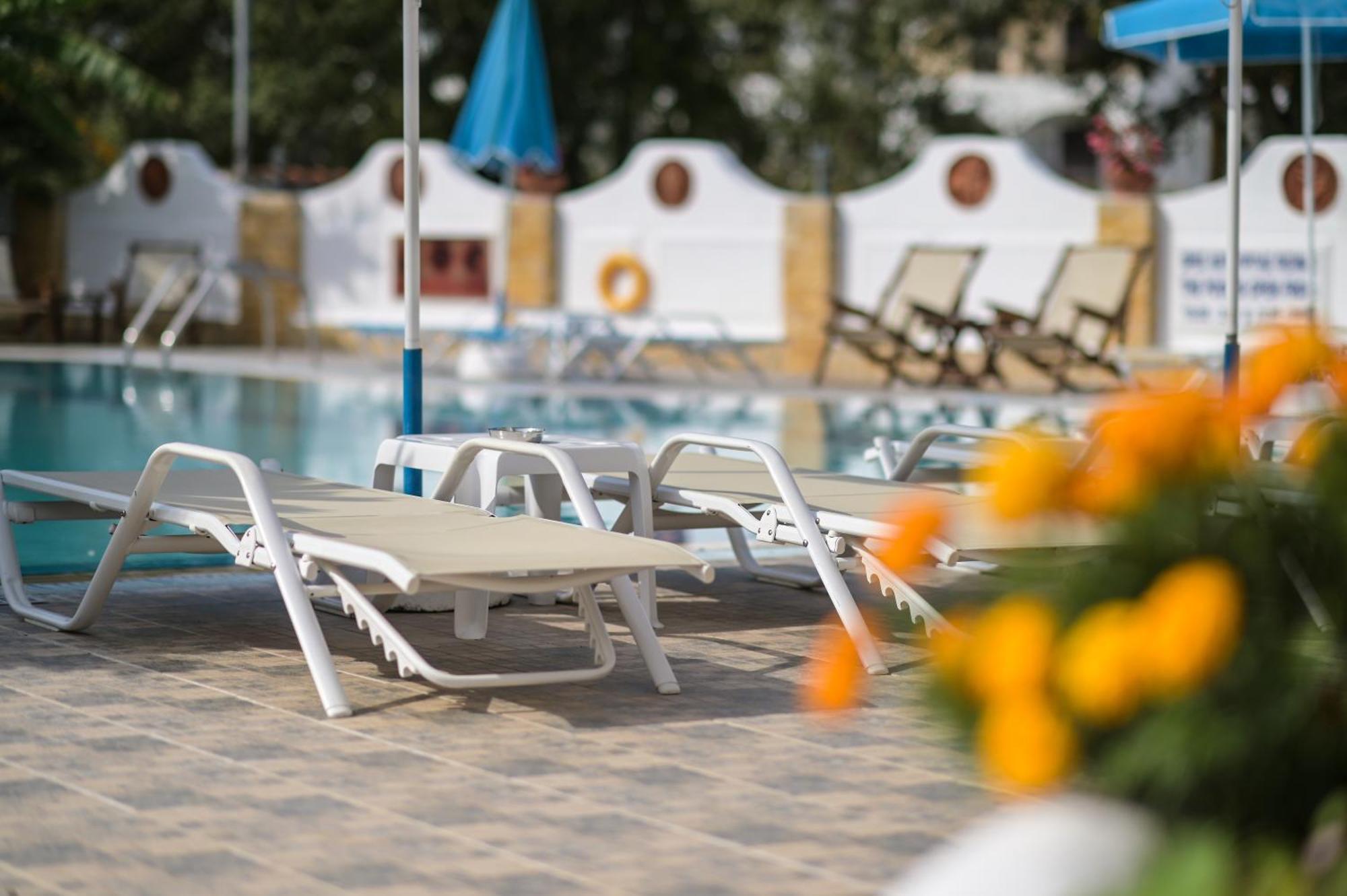 פורקה Estia Hotel מראה חיצוני תמונה