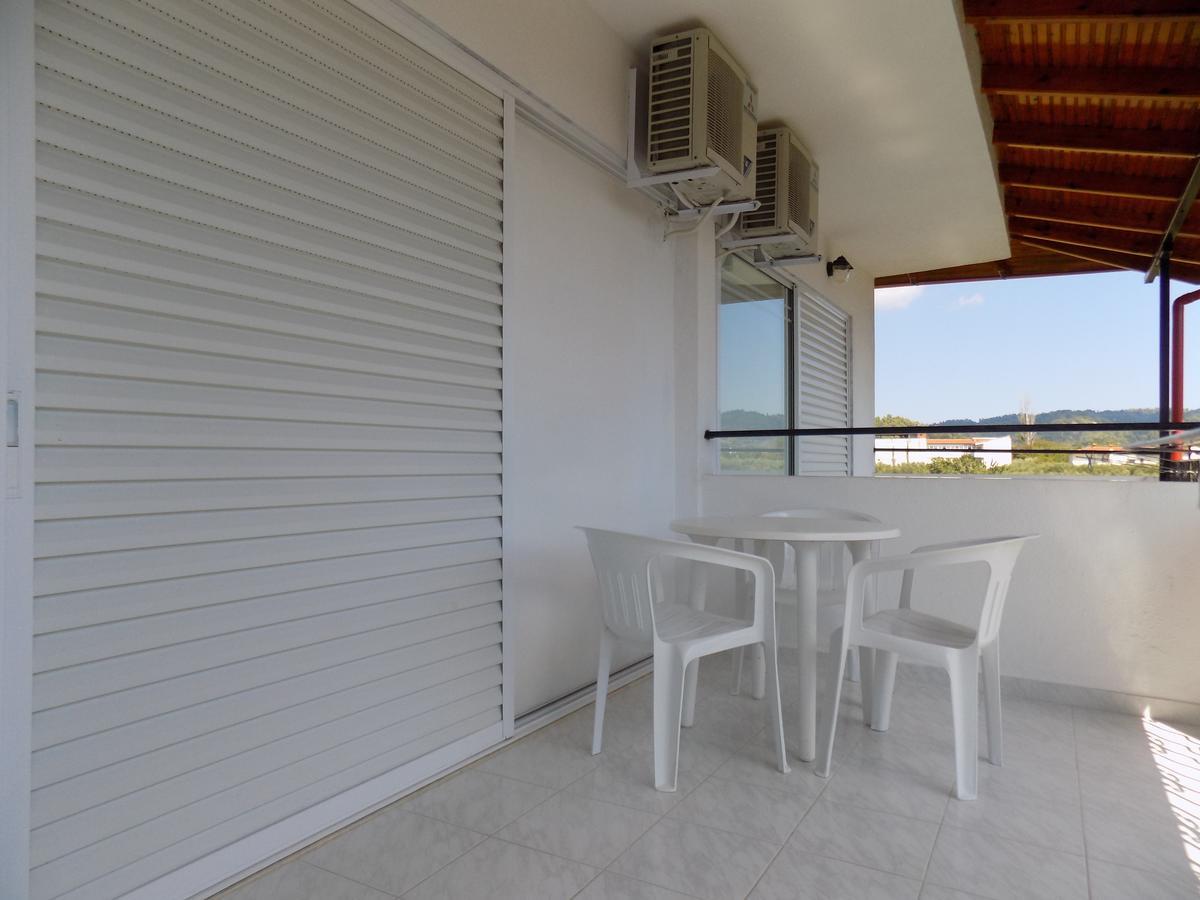 פורקה Estia Hotel מראה חיצוני תמונה