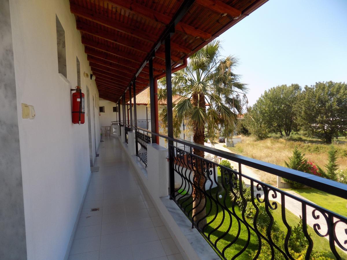 פורקה Estia Hotel מראה חיצוני תמונה