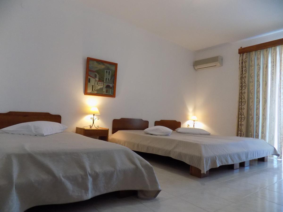 פורקה Estia Hotel מראה חיצוני תמונה