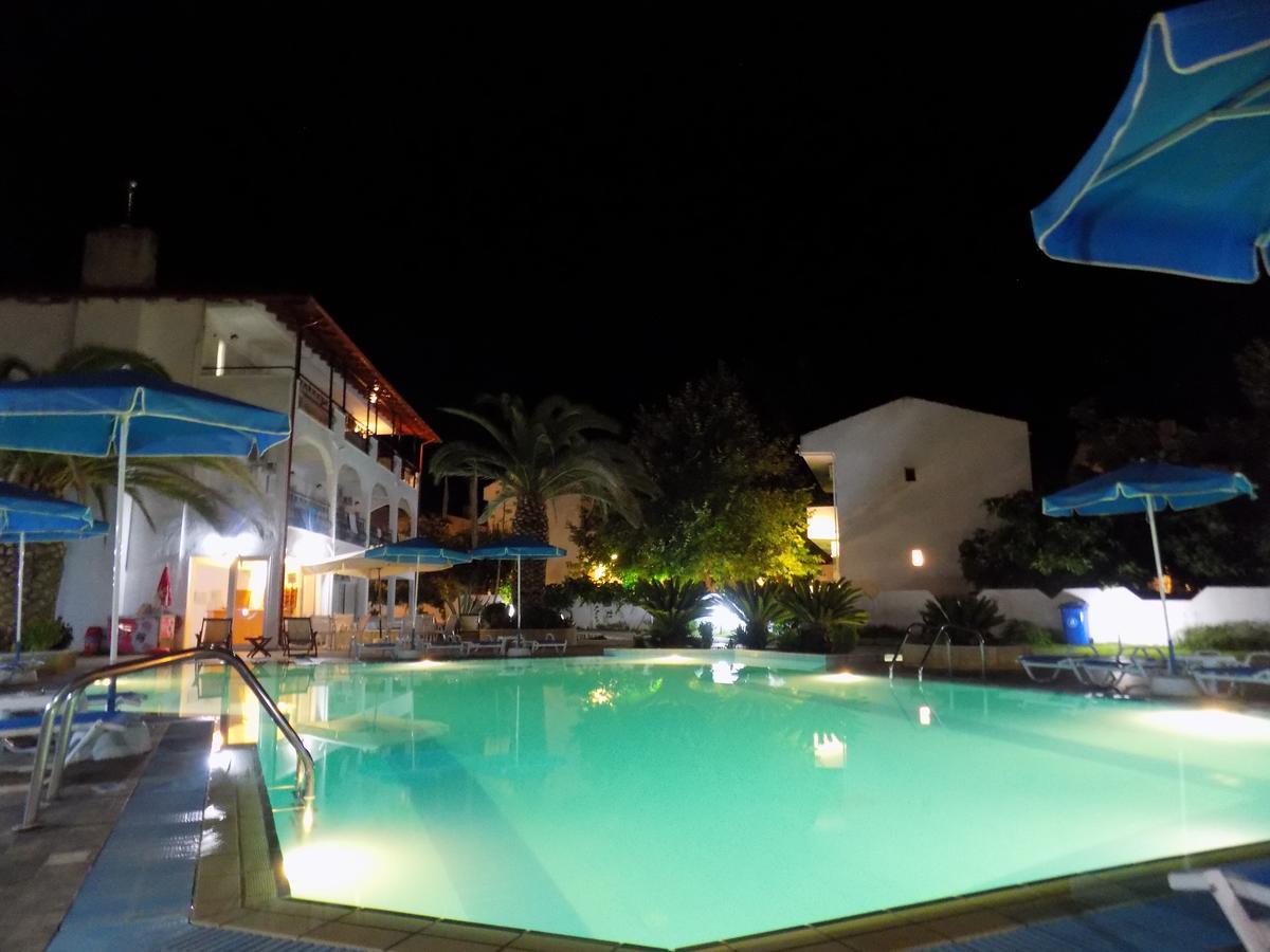 פורקה Estia Hotel מראה חיצוני תמונה